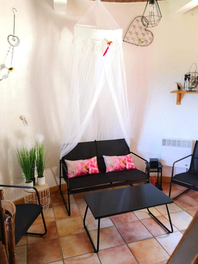 Hotel O Fil De L'O Marseillette エクステリア 写真